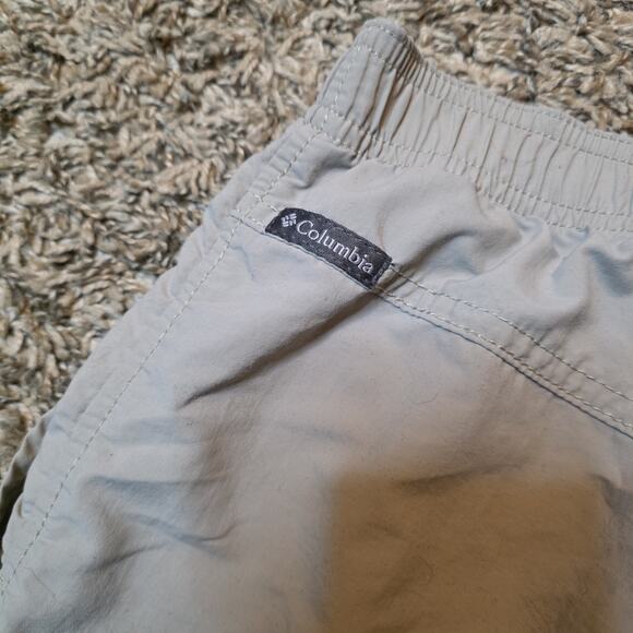 Columbia Shorts Women's L 5L Nylon Pockets Hiking AL4573 - Picture 6 of 7